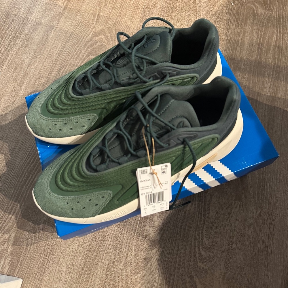 NWT Adidas Ozelia Shadow Green Oxide